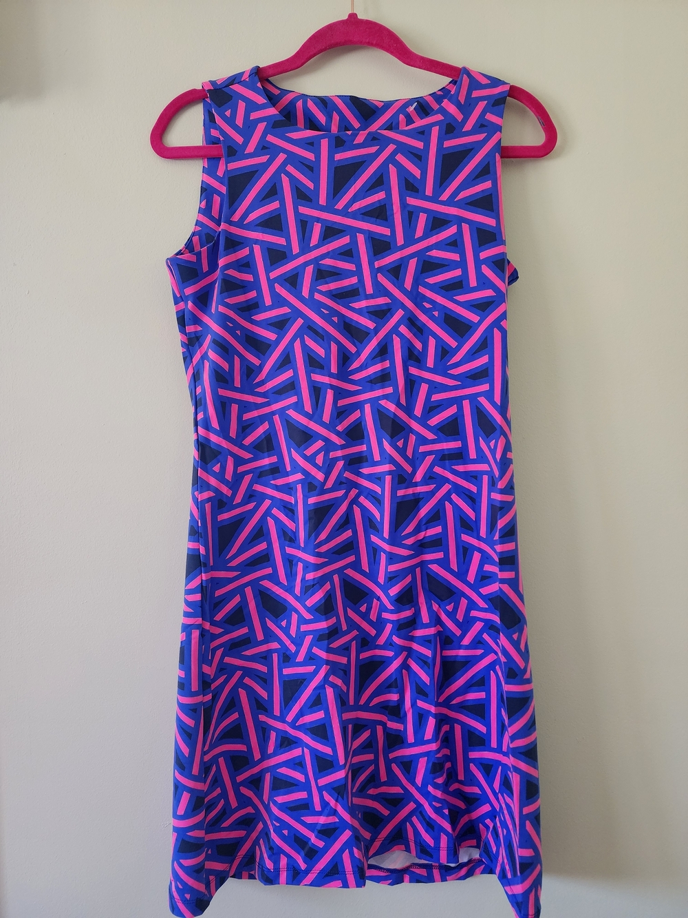 MAHI GOLD Sleeveless Mini Dress in Blue and Pink Geometric Print